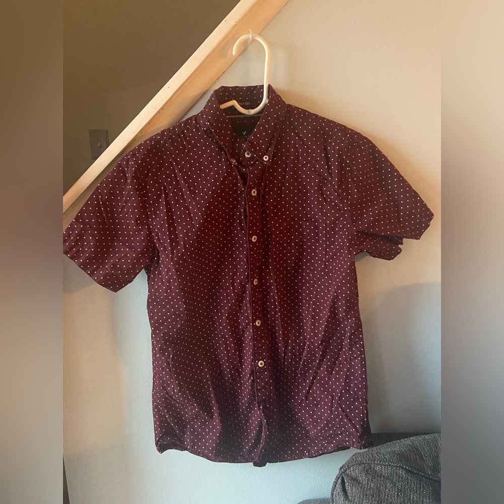 American Eagle Button Down Shirt (Small)